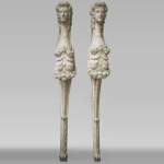 Пара кариатид 18 века, изготовленных из скульптурного и крашеного дерева.