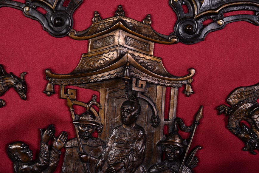 Мезон МАРНИАК (Maison MARNYHAC) (приписано работе) - Редкий старинный защитный экран камина в китайском стиле, изготовленный из бронзы с коричневой патиной, вторая половина 19 века.-2