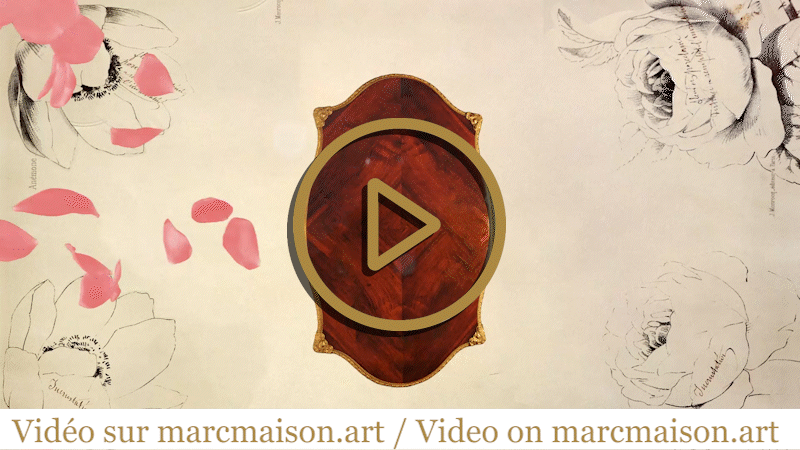 ЖЮЛЬЕН-НИКОЛЯ РИВАР (1802-1867) - Стол из розового дерева в стиле Людовика  XV,  украшенный маркетри из фарфора-0