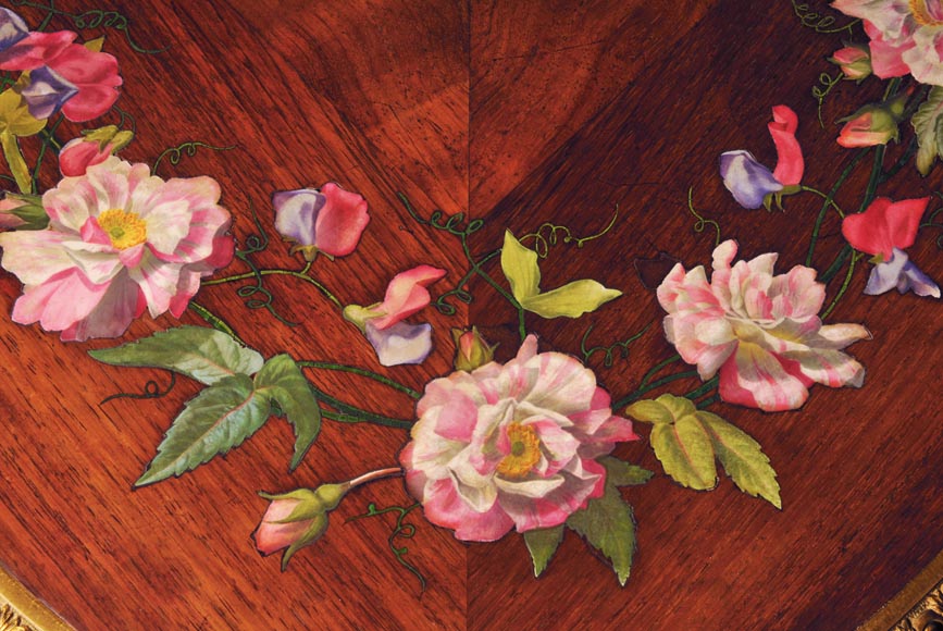 ЖЮЛЬЕН-НИКОЛЯ РИВАР (1802-1867) - Стол из розового дерева в стиле Людовика  XV,  украшенный маркетри из фарфора-3