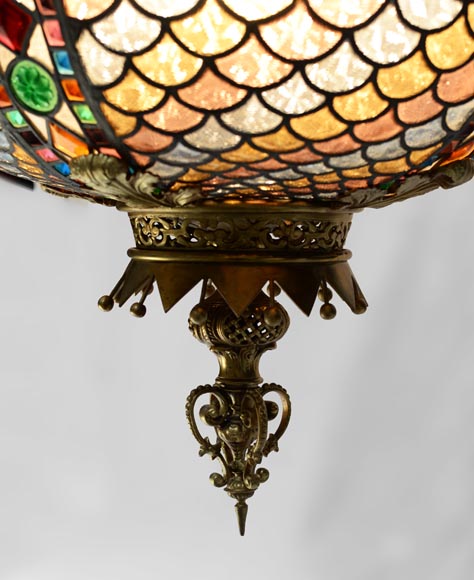 Великолепная сферическая люстра из разноцветного стекла в Неоготическом стиле, конец 19 века.-4
