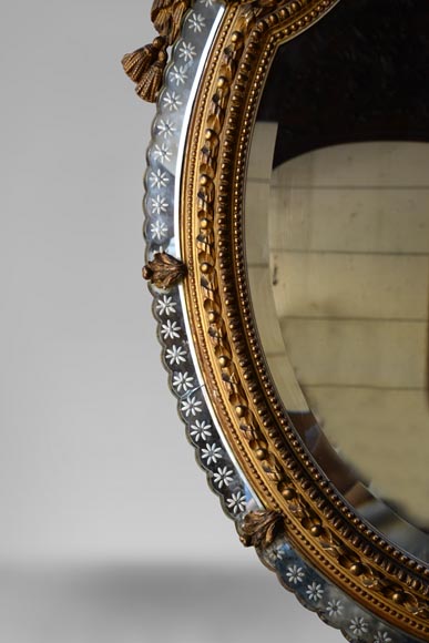 Красивое старинное зеркало с перегородками в стиле Наполеона III, украшенное амурчиками.-4