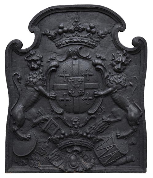 Красивая старинная каминная плита, украшенная гербами семьи де Клерон, Лотарингия, 18 век. -0