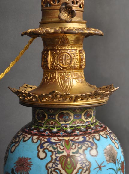 Фердинанд Барбединни (1810 – 1892) (относится к работе) Пара ламп, украшенных китайской перегородчатой эмалью-1