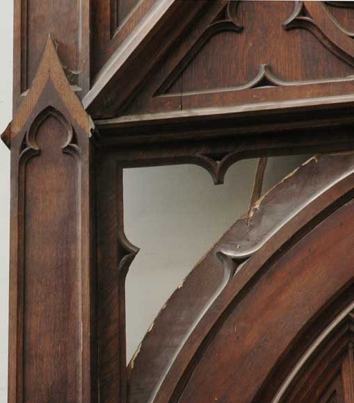 Дверь в нео-готическом стиле из ореха и дуба-2