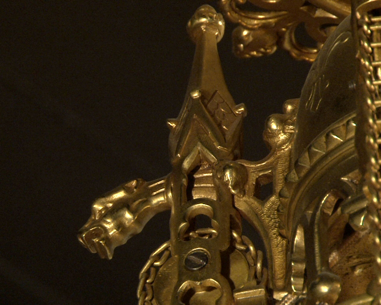 Люстра из позолоченной бронзы с кабошонами из стекла-2
