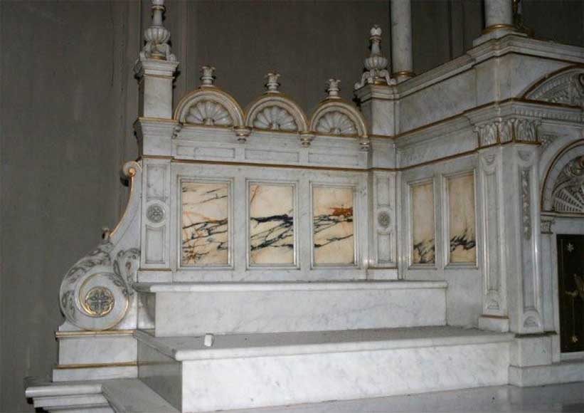 Church altar from the 19th century_ru