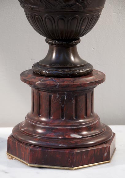 Фердинанд БАРБЕДИННИ – Пара ламп в Нео-Классическом стиле по модели Клодиона, изготовленных из бронзы с коричневой патиной.-8