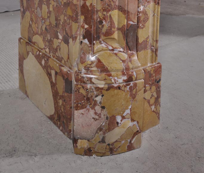 Камин в стиле Помпадур, изготовленный из брекчиевидного мрамора из Халеба.-4