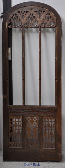 Красивая дубовая дверь в Неоготическом стиле, украшенная ажурными орнаментами, 19 век. -8
